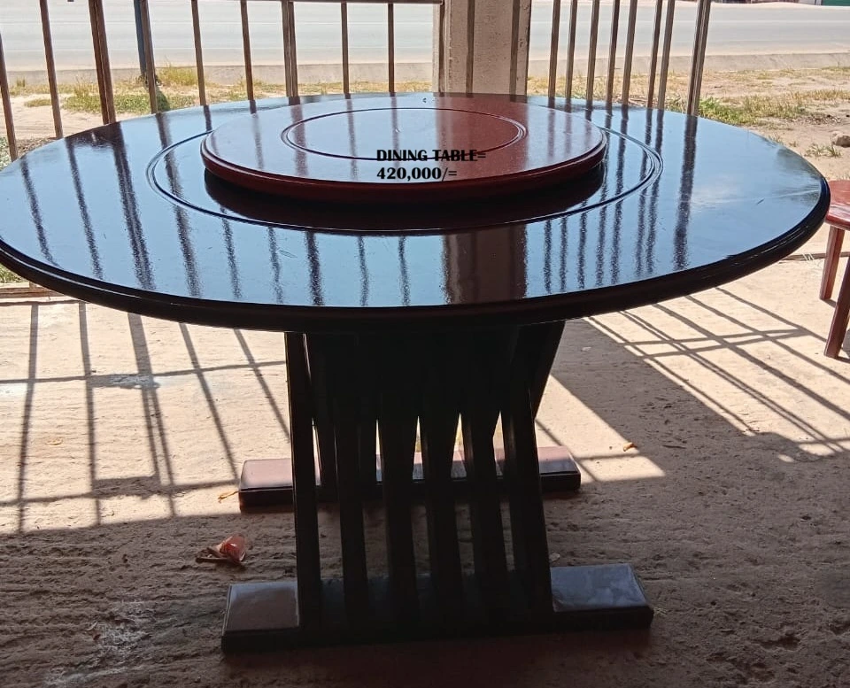 DINING TABLE=