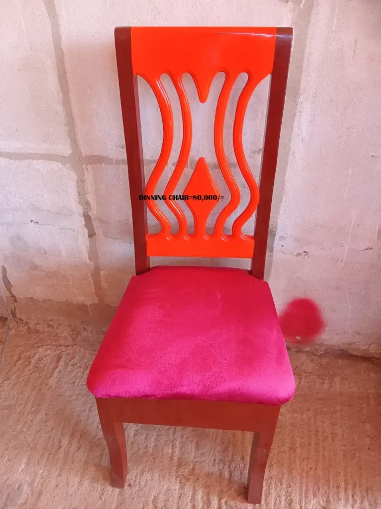 DINING CHAIR