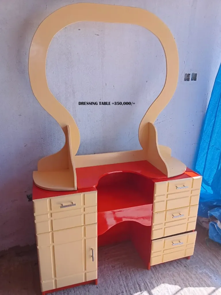 DRESSING TABLE